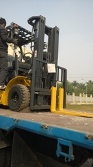 Kẹp giấy (Rotating fork), Kẹp sợi (Bale clamp); Gật gù (Higer Fork) cho xe nâng Komatsu và xe nâng Nhật