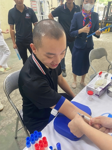 THĂM KHÁM SỨC KHỎE ĐỊNH KÌ CHO NHÂN VIÊN  CÔNG TY XE NÂNG PHÚC LÂM