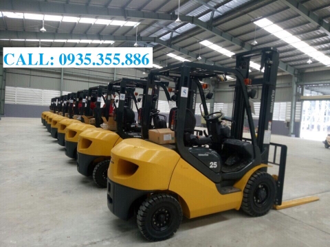 Xe nâng hàng Komatsu chính hãng mới 100%